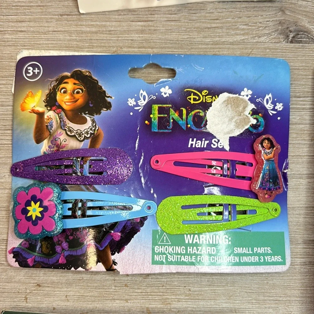 NWT Bundle of Hair Accessories